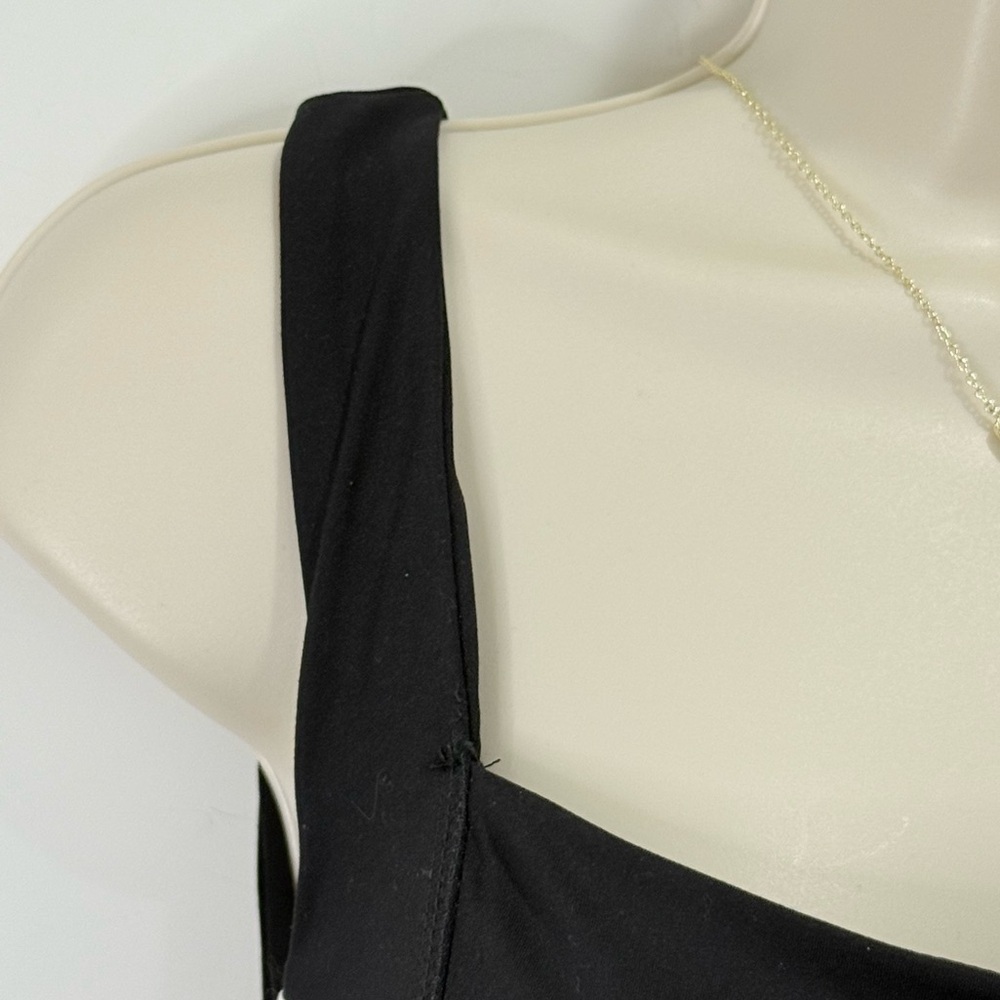 SOLD Monday Body Zion Tank Top Black Ivory Piping Medium Cropped Yoga Workout - Picture 8 of 13